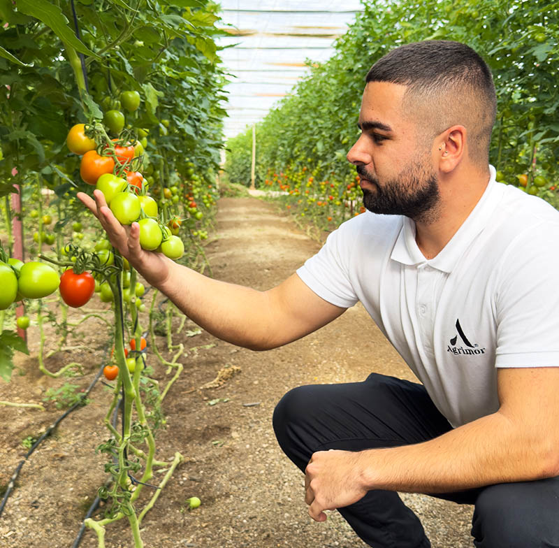 agricultor-y-tecnico-zenagro